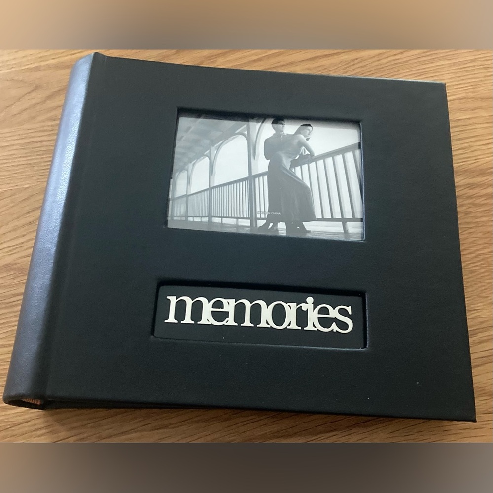 Malden International Designs “Memories” Photo Album  NWT